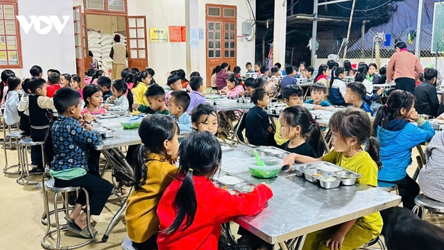 Ngôi nhà bán trú sưởi ấm học trò vùng cao Sơn La