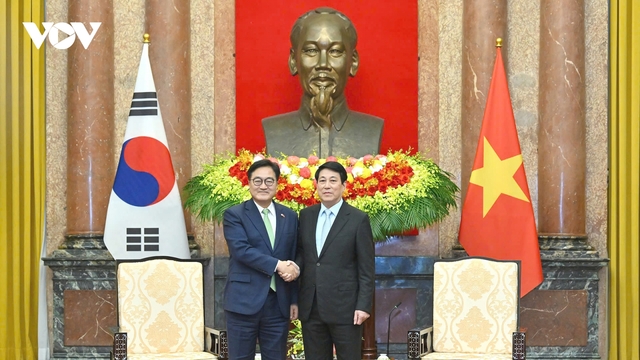 Chủ tịch nước Lương Cường hội kiến Chủ tịch Quốc hội Hàn Quốc Woo Won Shik