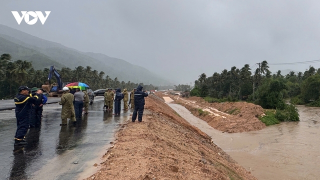 Bão số 13: Đắk Lắk bố trí lực lượng, phương tiện ứng trực tại các điểm xung yếu