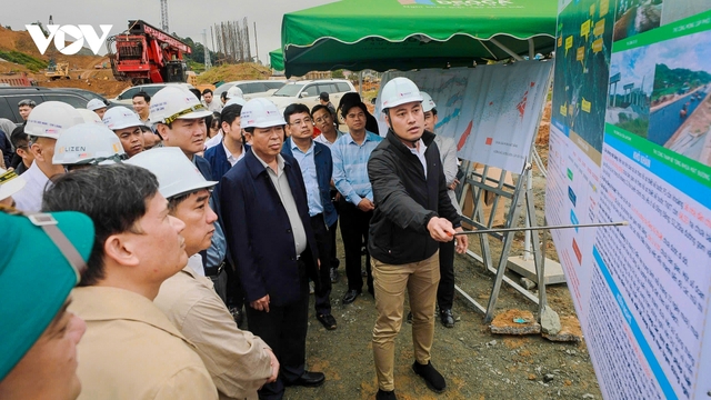 Bộ trưởng Trần Hồng Minh: Phải thông xe 2 cao tốc qua Cao Bằng, Lạng Sơn vào 19/12