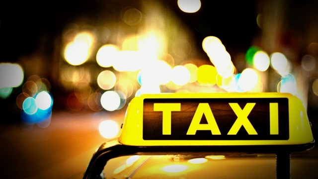 Đâm chết người trên xe taxi tại Cà Mau