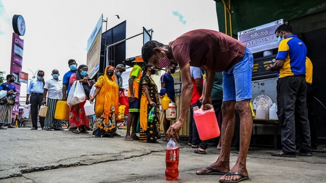 Sri Lanka cắt giảm chi tiêu ngân sách đối phó với khủng hoảng kinh tế