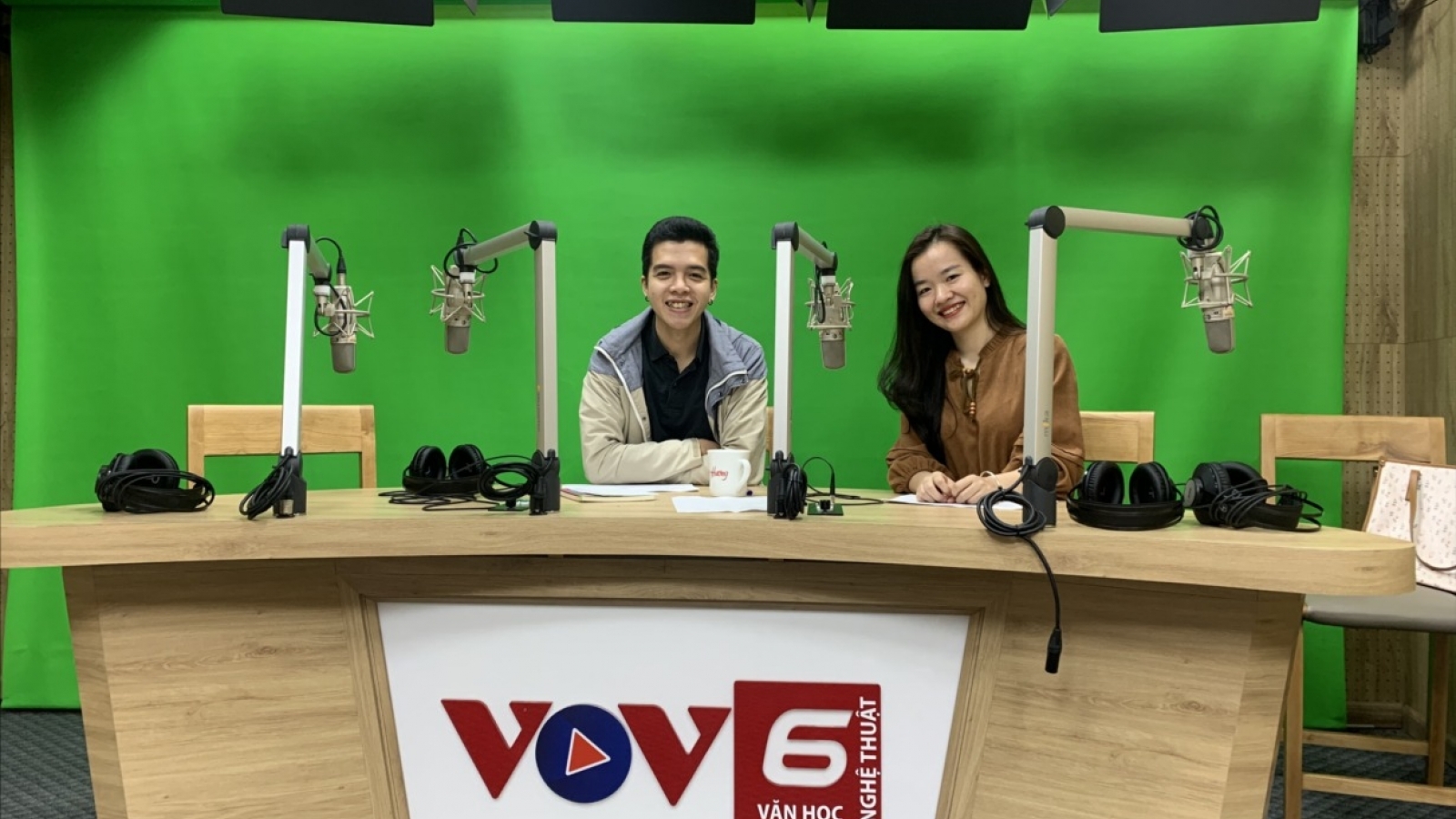 Nghệ sĩ trẻ và cảm hứng văn hóa dân tộc trong sáng tạo