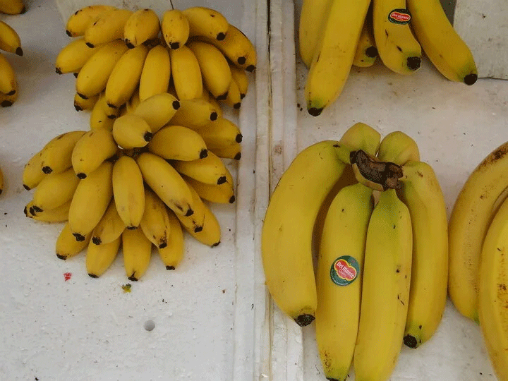 Khi mua chuối nên chọn quả to hay quả nhỏ? (Ảnh: Flickr)