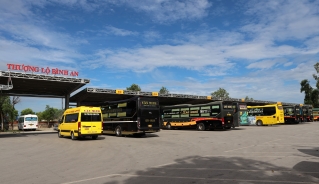 Nghệ An hiện có 70 đơn vị kinh doanh vận tải hành khách tuyến cố định và xe buýt với 598 phương tiện đang hoạt động. (Ảnh: Bá Thăng)