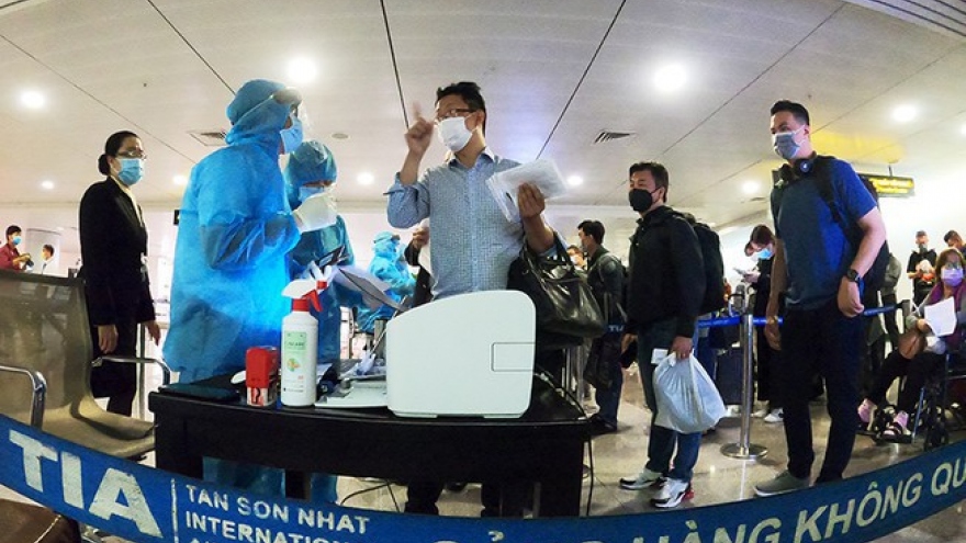 20 chuyên gia nước ngoài nhập cảnh TP.HCM bằng chuyên cơ