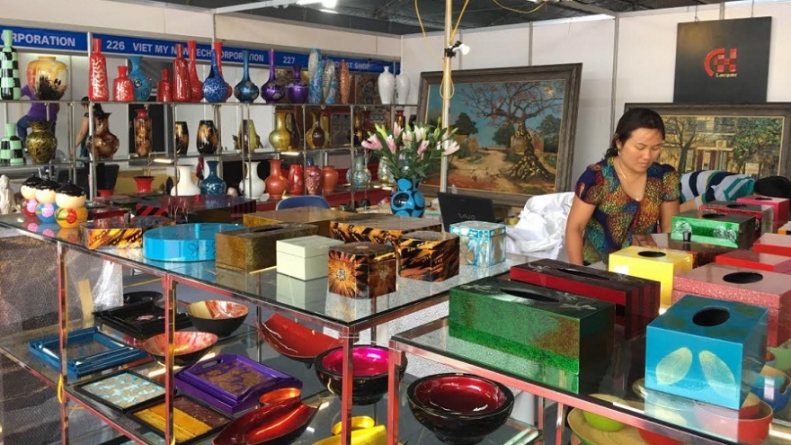 Cộng đồng doanh nghiệp “mong ngóng” tiếp cận gói hỗ trợ