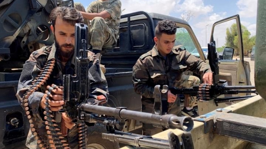 Chiến sự Libya “chực chờ” bùng nổ: Quốc tế “vội vã” tìm cách hạ nhiệt