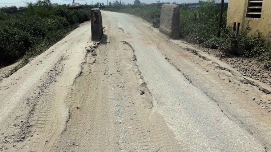 Đê điều mùa mưa bão: Không chủ quan khi chưa lường hết nguy cơ