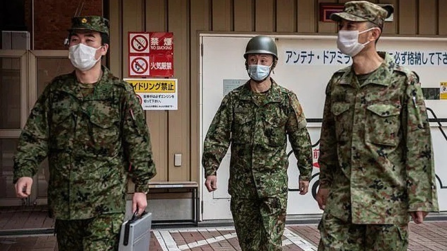Báo động đỏ lây nhiễm virus SARS-CoV-2 trong quân đội Nhật Bản