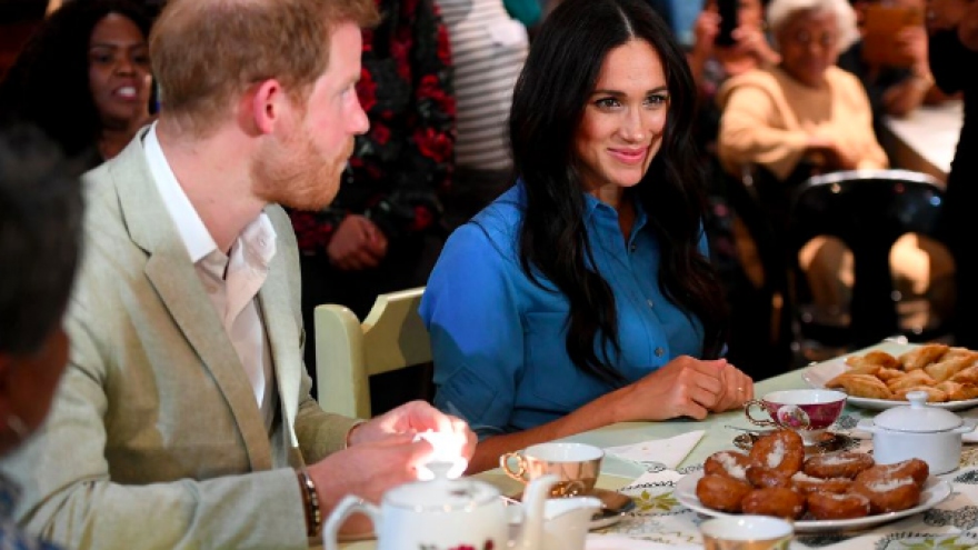 Ảnh hiếm của các thành viên Hoàng gia Anh khi đi du lịch