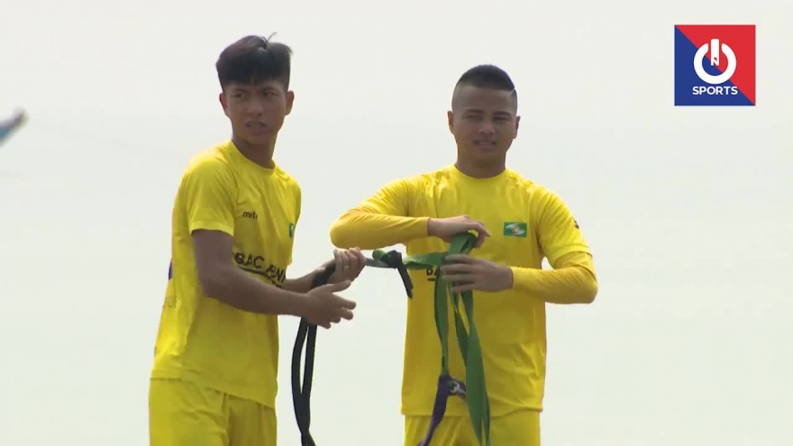 Phan Văn Đức và đồng đội ở SLNA miệt mài tập luyện chờ ngày V-League trở lại