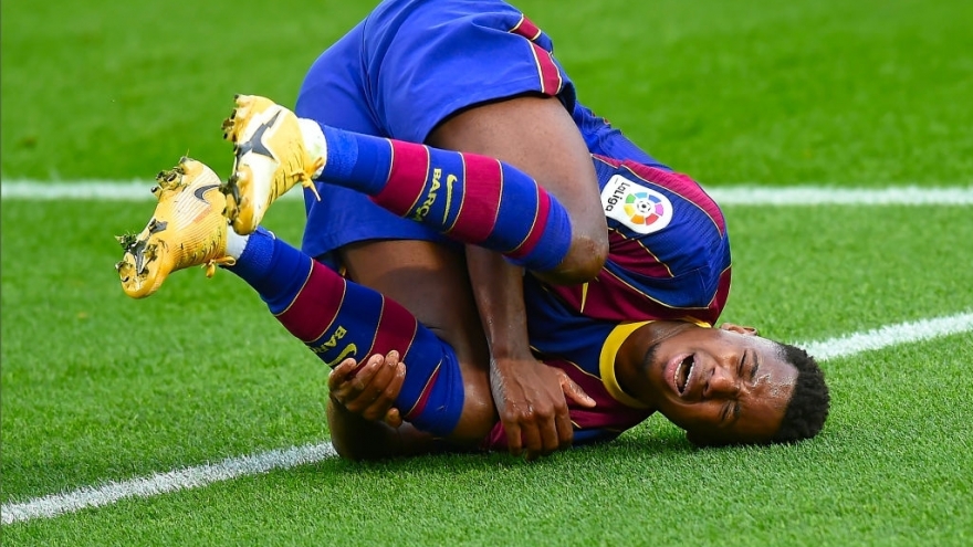 "Thần đồng" Ansu Fati báo tin vui tới cổ động viên Barca