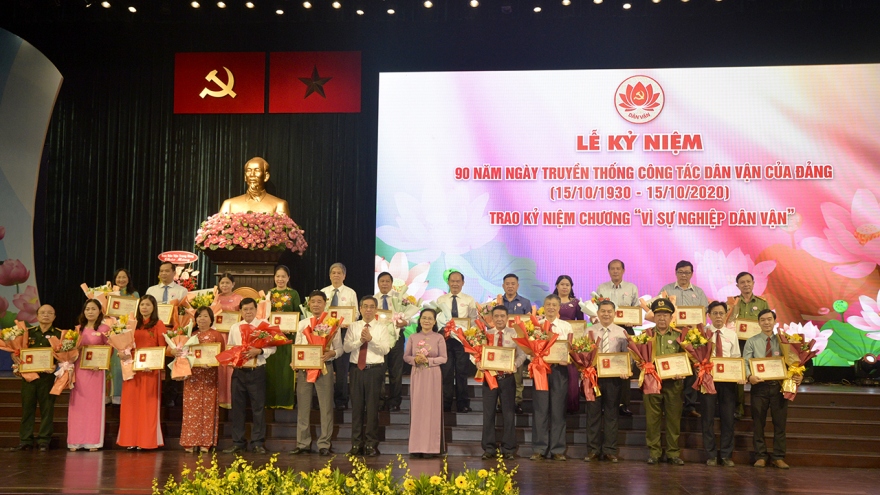 “Phát huy những yếu tố tích cực của mạng xã hội để làm công tác dân vận”