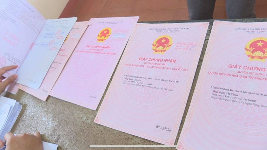 Dùng "sổ đỏ giả" để thế chấp vay tiền