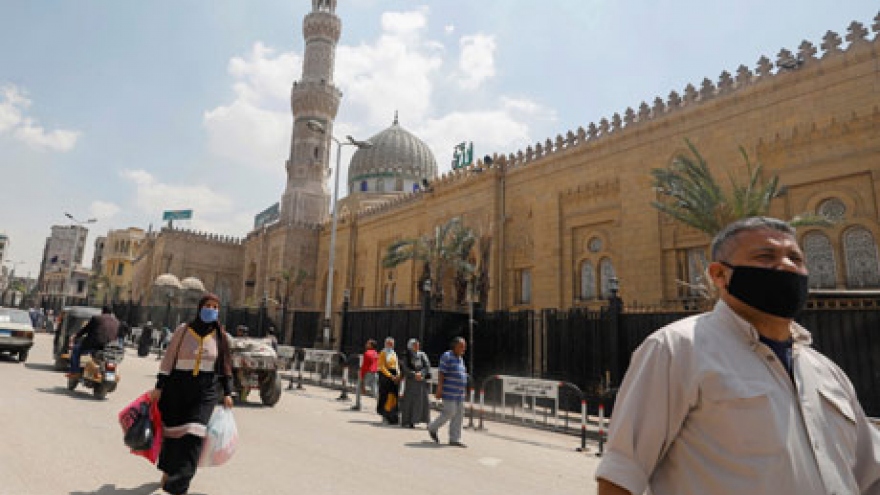 30 bệnh viện ở Cairo sẵn sàng để cách ly người nhiễm Covid-19