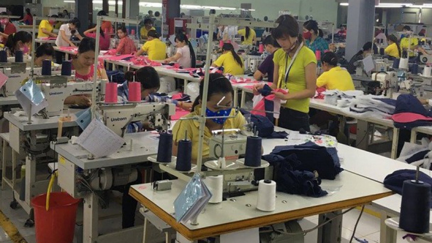 Các gói hỗ trợ doanh nghiệp bị ảnh hưởng bởi dịch Covid-19 vì sao chưa có tác dụng?