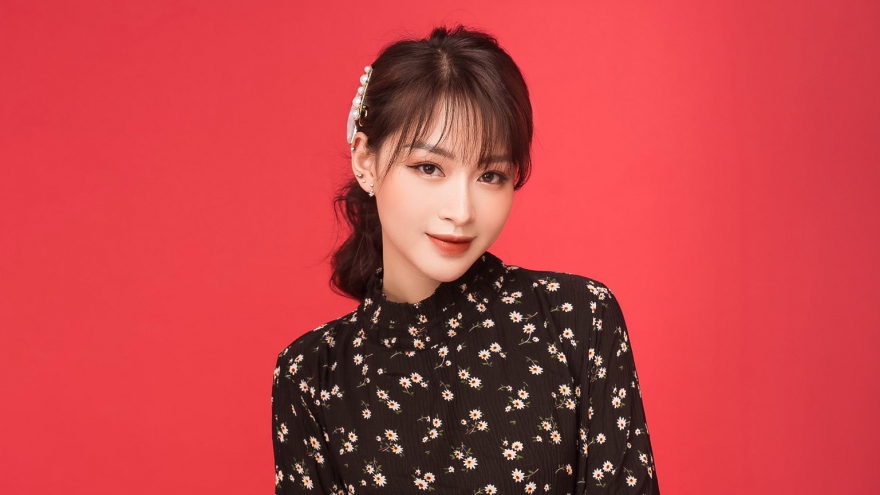 Quán quân Giọng hát hay Hà Nội 2020 tung MV về...deadline đón Xuân mới