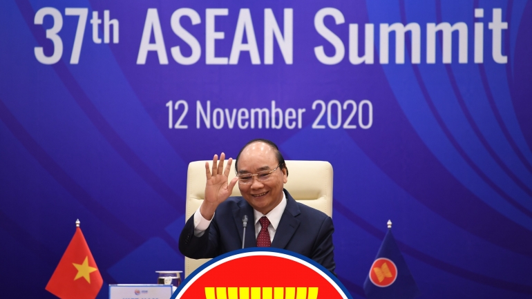 Việt Nam nỗ lực, sáng tạo chèo lái ASEAN vượt qua thách thức của năm 2020