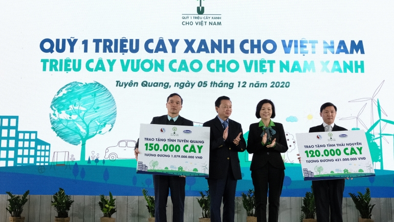 Vinamilk chinh phục thành công cột mốc “1 triệu cây xanh cho Việt Nam”