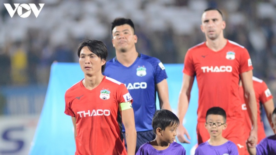 Công Phượng, Tuấn Anh tin tưởng HAGL sẽ "bay cao" cùng HLV Kiatisuk