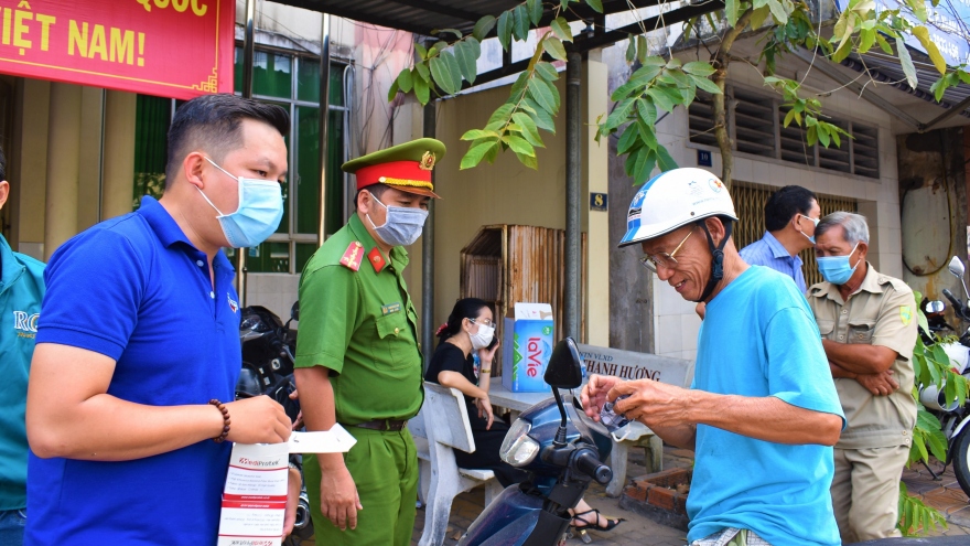 Cần Thơ xử phạt 1-3 triệu đồng người không đeo khẩu trang nơi công cộng