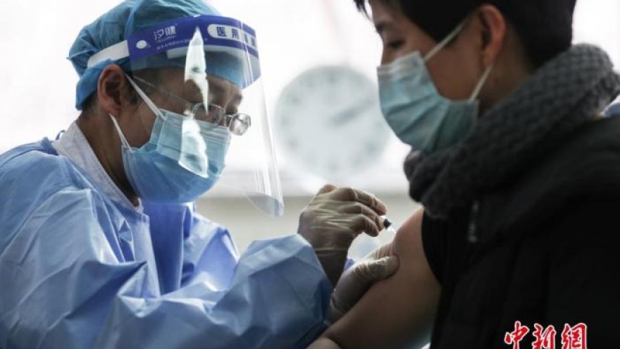 Trung Quốc phê duyệt thêm 2 loại vaccine Covid-19