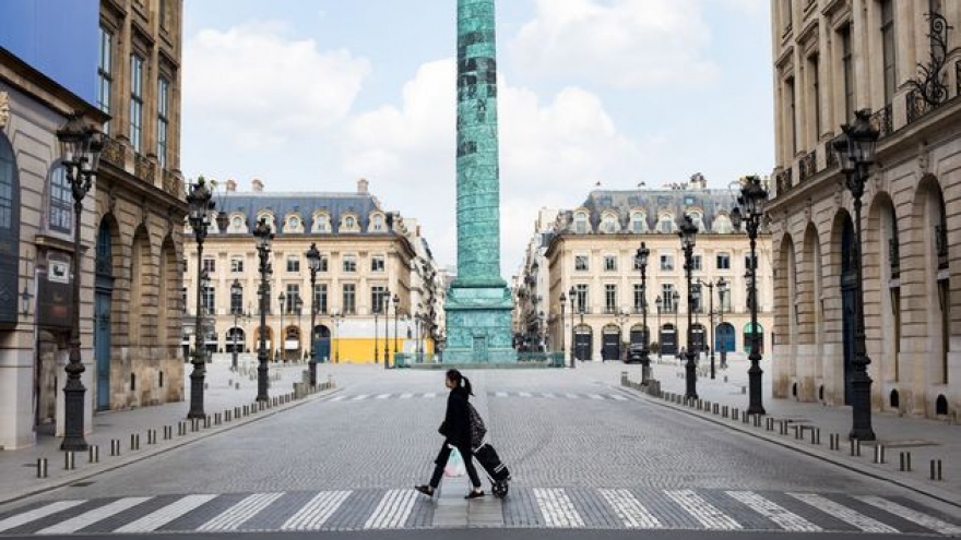 Đề xuất phong tỏa Paris 3 tuần bị chỉ trích nặng nề