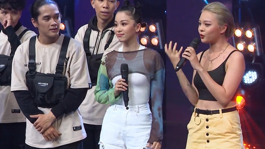 DJ Mie lần đầu ngồi ghế nóng cùng Lâm Vinh Hải và DJ Hoàng Anh