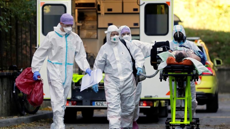 Đông Âu chật vật đối phó với làn sóng thứ 3 của  đại dịch Covid-19