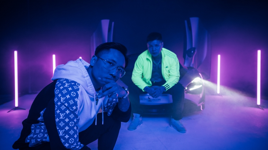 Chủ nhân bản hit “Tiểu thuyết tình yêu” Lee7 tái xuất với MV mới