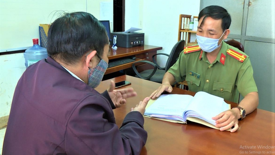 Sử dụng văn bản giả mạo đưa người đi làm việc ở nước ngoài