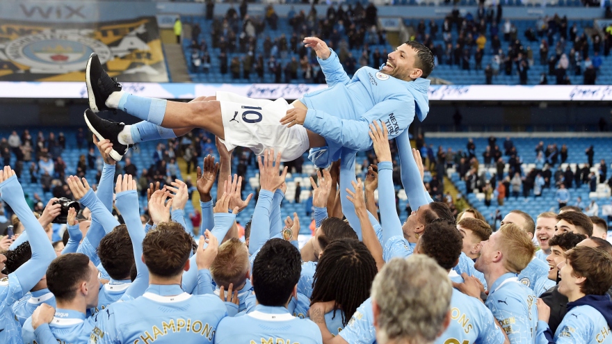 Aguero xô đổ kỷ lục của Rooney trong trận đấu chia tay Man City