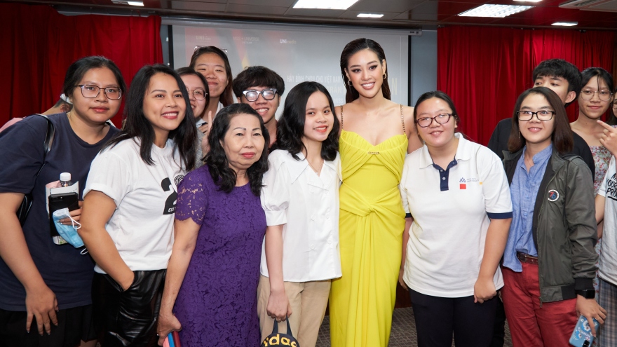 Hoa hậu Khánh Vân: “Nơi nào có tình yêu thương, nơi đó có sự tái sinh”