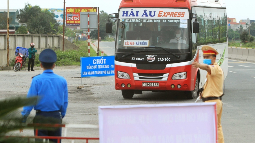 Các địa phương tăng cường phòng chống dịch bệnh COVID-19 trong hoạt động vận tải