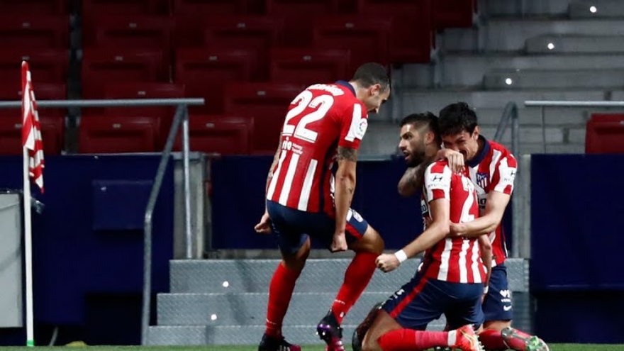 Đánh bại Real Sociedad, Atletico Madrid chạm tay vào chức vô địch La Liga