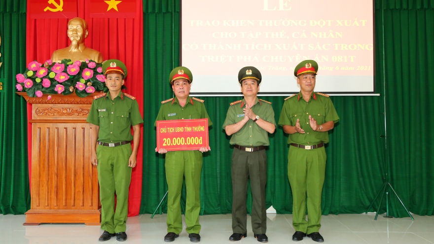 Khen thưởng đột xuất các tập thể, cá nhân phá thành công chuyên án ma túy