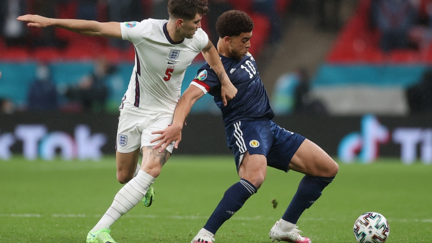 Anh hòa bế tắc trước Scotland, biến bảng E thành bảng tử thần