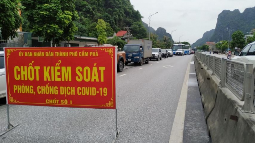 Quảng Ninh cho phép mở lại hoạt động tập trung đông người có kiểm soát