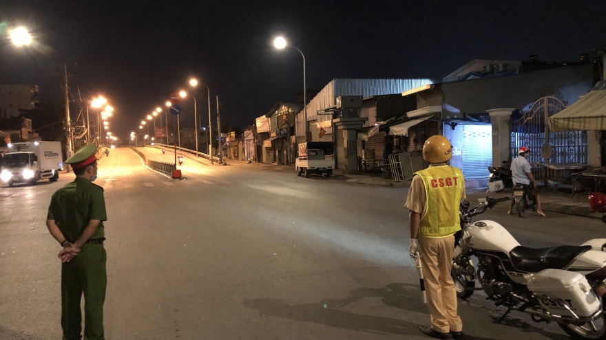TP.HCM giãn cách xã hội theo Chỉ thị 15 thêm 2 tuần