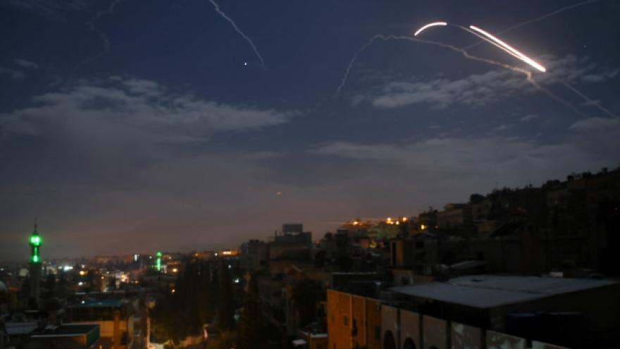 Syria đánh chặn thành công cuộc tấn công tên lửa của Israel