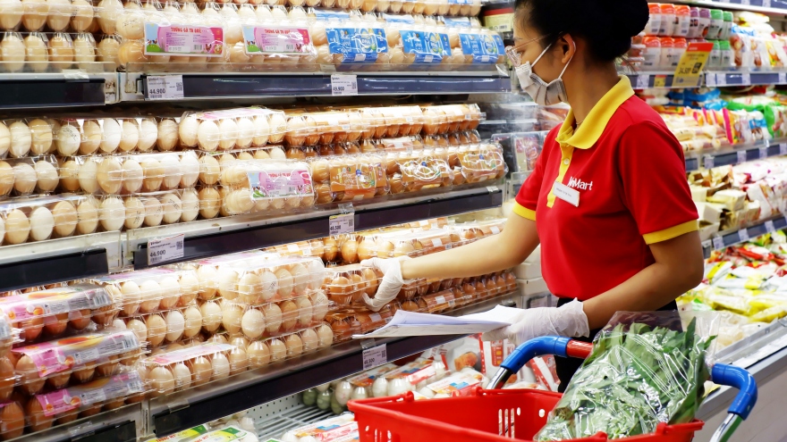 Cần ưu tiên tiêm vaccine Covid 19 cho nhân viên hệ thống bán lẻ