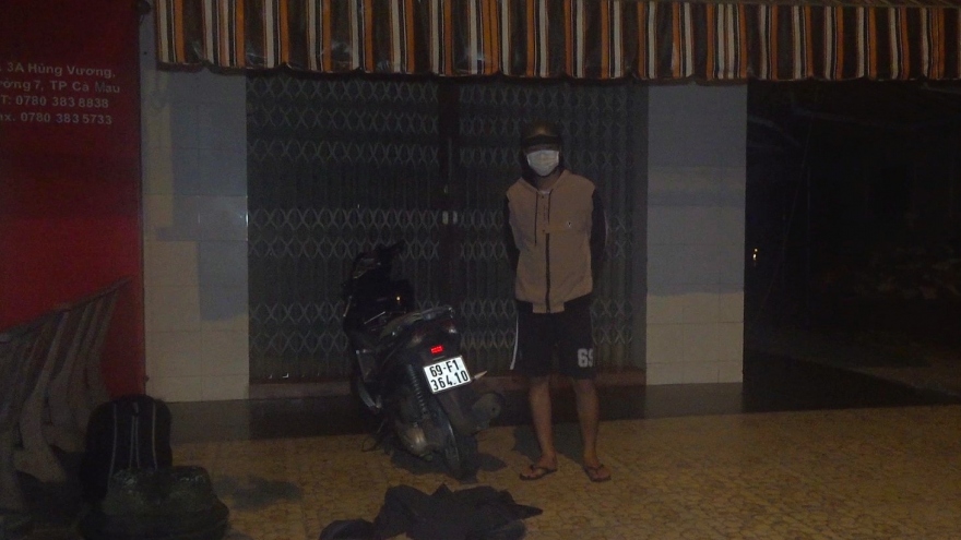 Công an Cà Mau đuổi bắt thanh niên về từ TP.HCM vượt chốt kiểm dịch