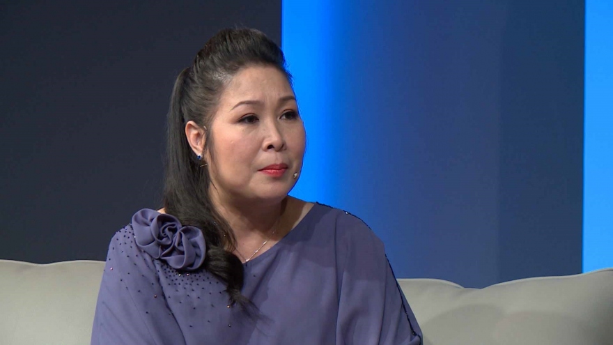 Hồng Vân lên tiếng về việc xóa bỏ danh hiệu NSND trên trang Fanpage