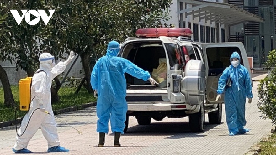 Nam thanh niên chạy xe máy từ Bình Dương về Huế mắc COVID-19