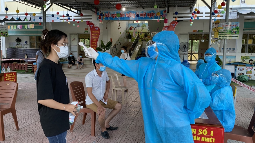 Ngày 31/7, có thêm 8.624 ca COVID-19, nhiều nhất tại TP.HCM và Bình Dương