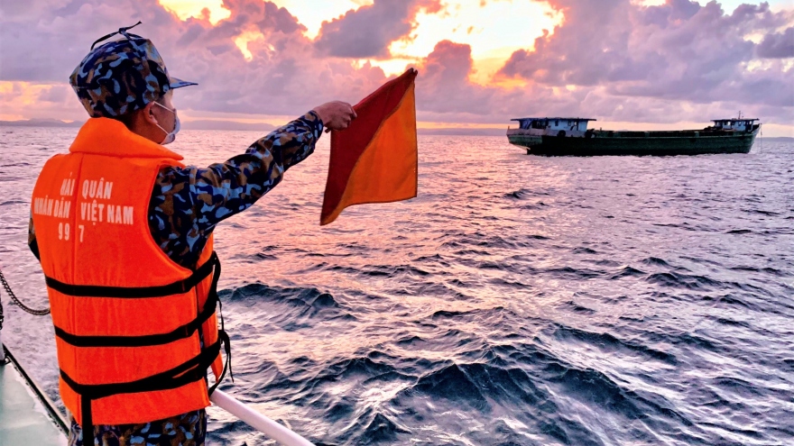 “Lá chắn thép” ngăn chặn dịch Covid-19 trên vùng biển Tây Nam