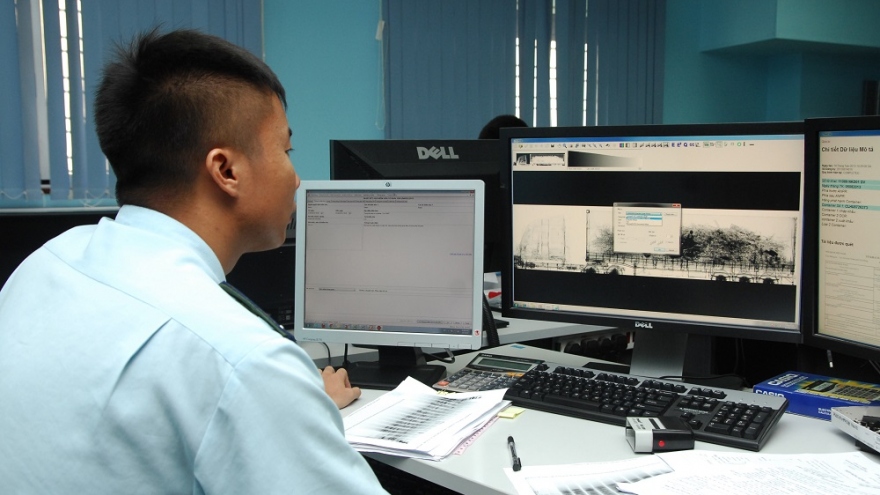 Doanh nghiệp chậm làm thủ tục hải quan do dịch Covid-19 có bị xử phạt?