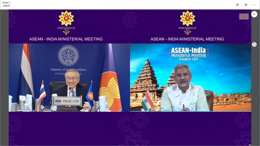 Thái Lan đề xuất quan điểm “cân bằng” để ứng phó với COVID-19