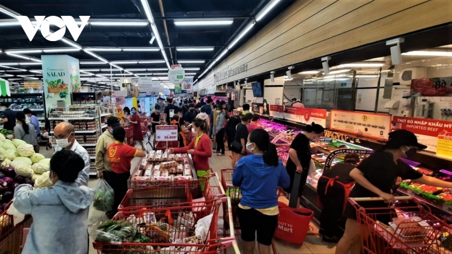 COVID-19 có lây được qua thực phẩm và hàng hoá hay không?